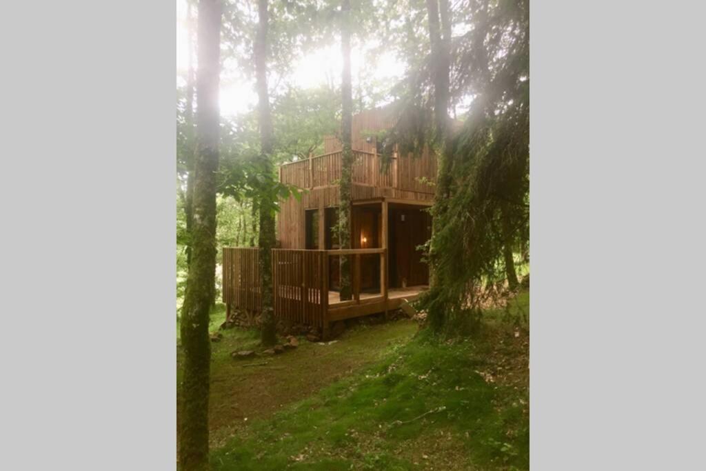 Adorable Cabane Dans Un Espace Boise Saint-Junien Eksteriør billede