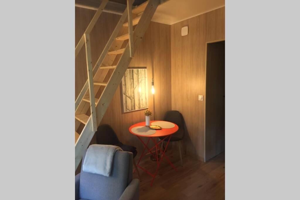 Adorable Cabane Dans Un Espace Boise Saint-Junien Eksteriør billede